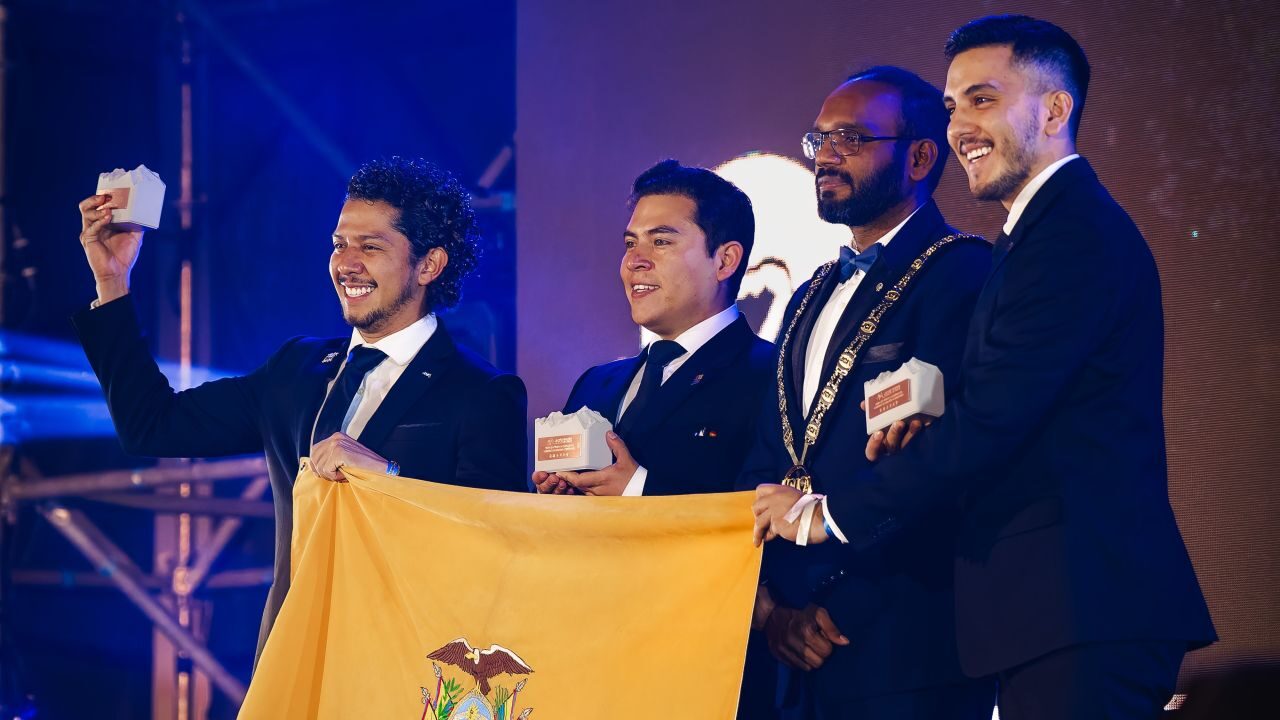 jci-ecuador-campeon-debate-mundial-2024
