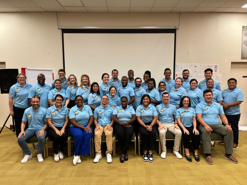 Líderes de JCI América se reunieron en Paramaribo, Surinam, para fortalecer el liderazgo juvenil y compartir experiencias en la Reunión de Presidentes JCI 2025.